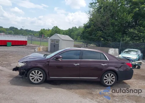 2011 Toyota Avalon Limited из США, поврежденный, VIN 4T1BK3DB3BU427941